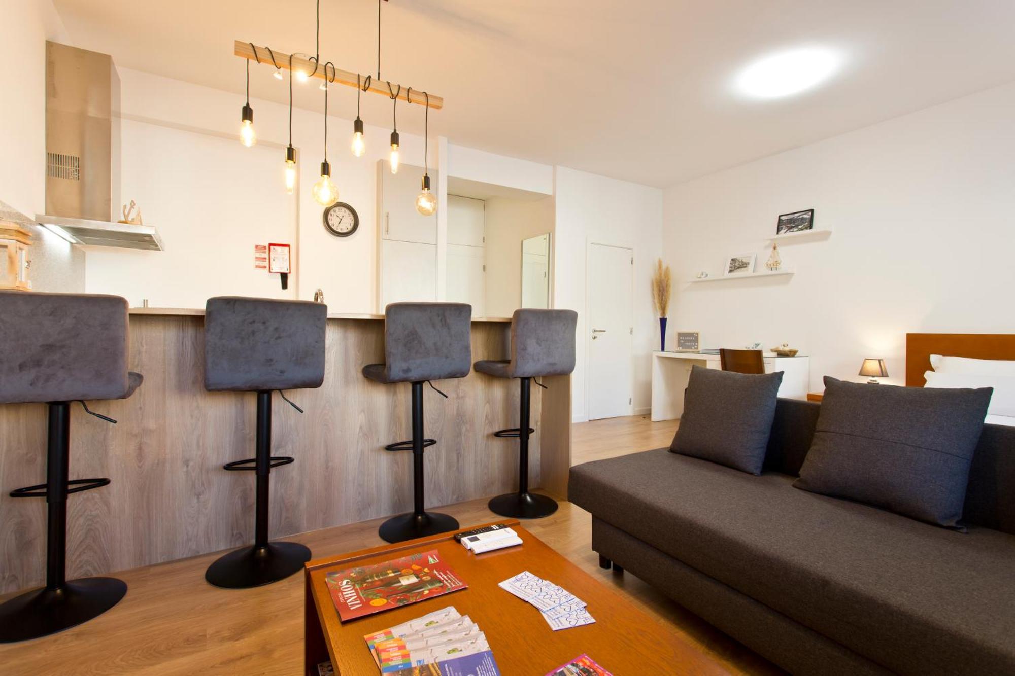 Casa Roberto - Studio Apartment, Lift, Ac, Car Parking - Extra Порту Экстерьер фото